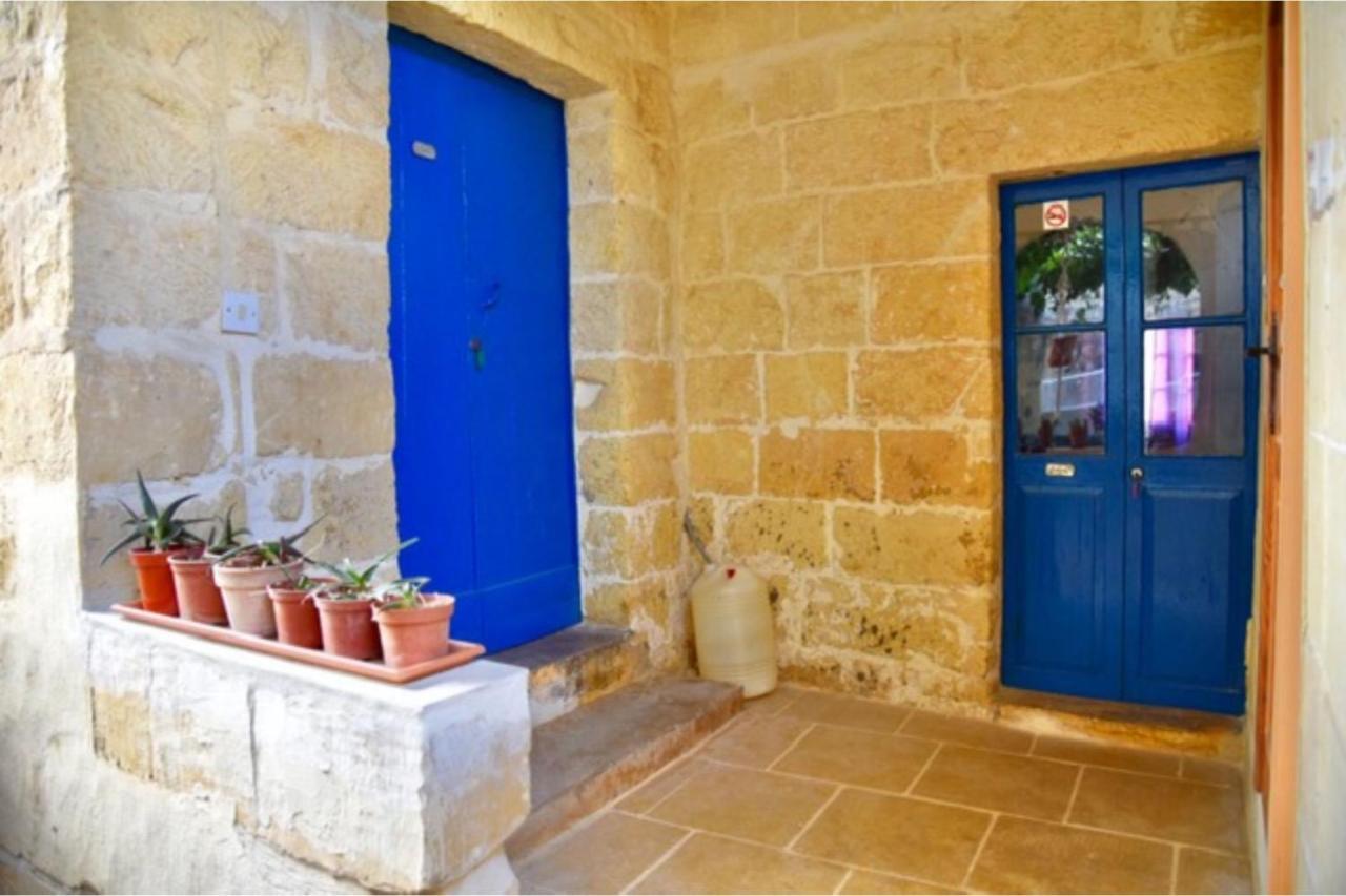 Вилла Ta'Martin Farmhouse Xewkija Gozo Экстерьер фото